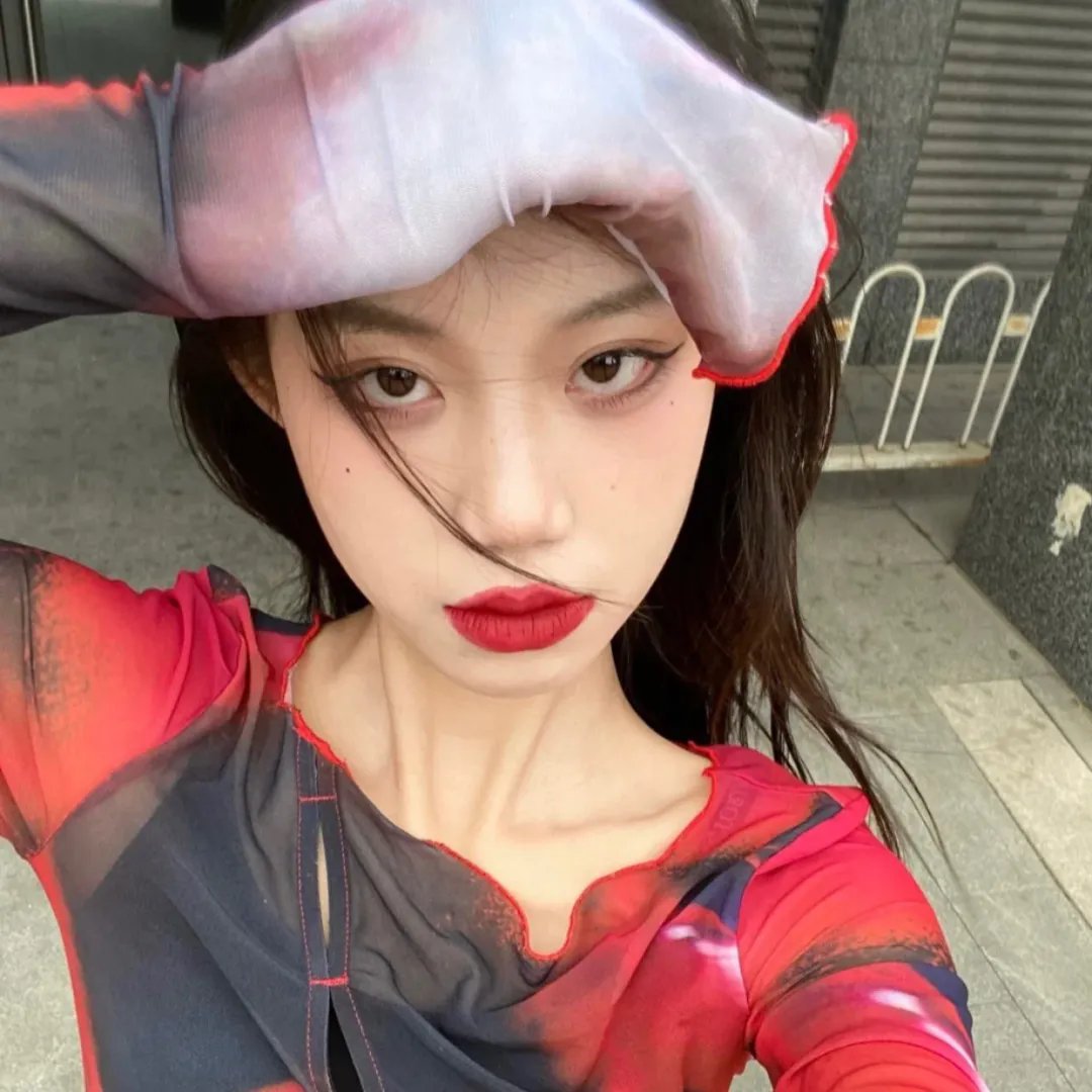 少女与海怪